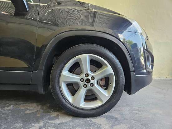 CHEVROLET-TRACKER-2013