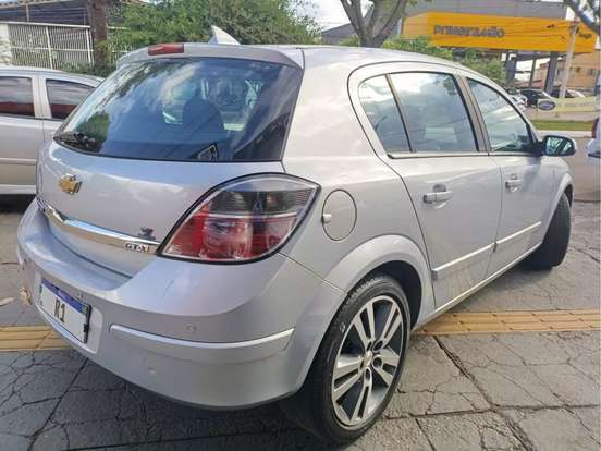CHEVROLET-VECTRA-2.0 MPFI GT-X HATCH 8V FLEX 4P MANUAL CHEVROLET-VECTRA-2011