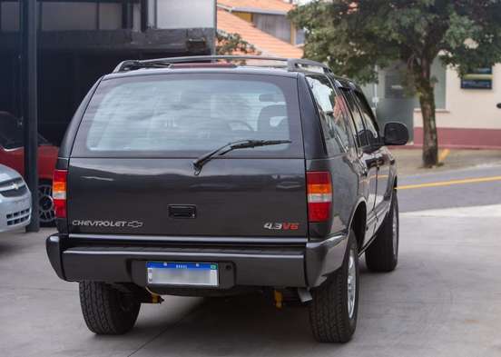 CHEVROLET-BLAZER-4.3 SFI DLX 4X2 V6 12V GASOLINA 4P AUTOMÁTICO CHEVROLET-BLAZER-1997