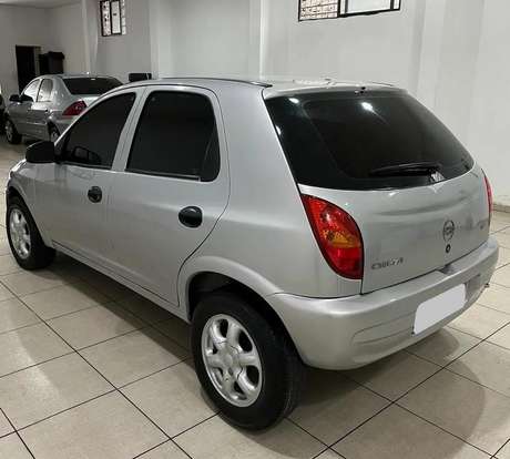 CHEVROLET-CELTA-1.0 MPFI VHC 8V GASOLINA 4P MANUAL CHEVROLET-CELTA-2003