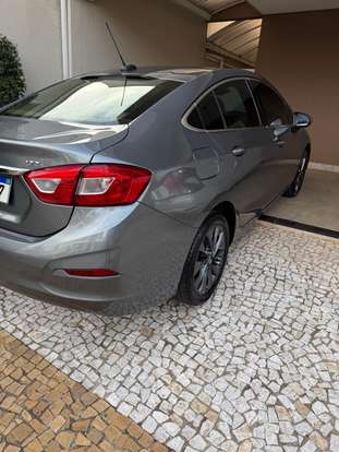 CHEVROLET-CRUZE-2018