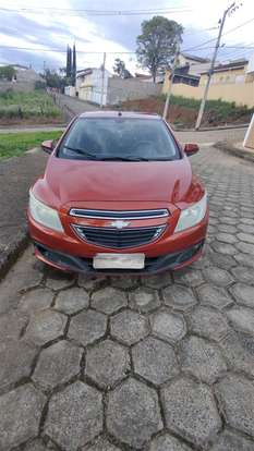 CHEVROLET-ONIX-2013
