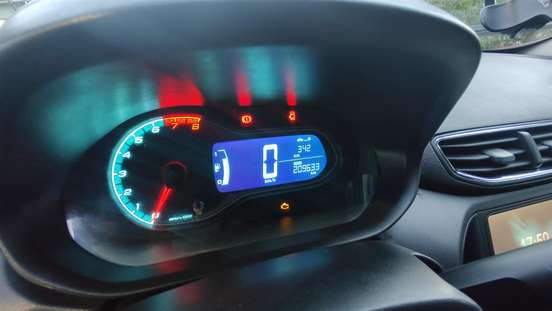 CHEVROLET-ONIX-2013
