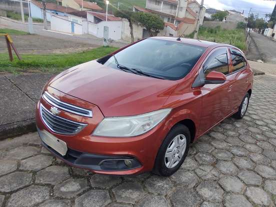 CHEVROLET-ONIX-1.0 MPFI LT 8V FLEX 4P MANUAL CHEVROLET-ONIX-2013