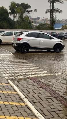 CHEVROLET-ONIX-2019