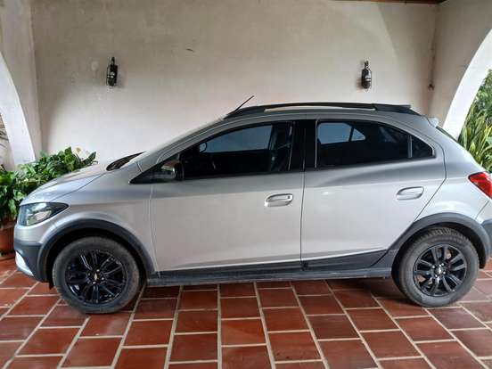 CHEVROLET-ONIX-2019