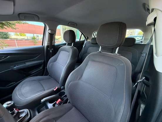 CHEVROLET-ONIX-1.4 MPFI LTZ 8V FLEX 4P MANUAL CHEVROLET-ONIX-2013