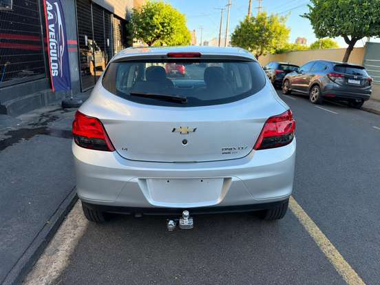 CHEVROLET-ONIX-2013