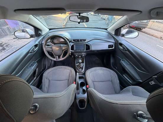 CHEVROLET-ONIX-2013