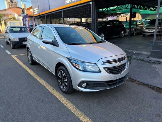 CHEVROLET-ONIX-2013