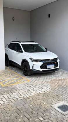 CHEVROLET-TRACKER-2023