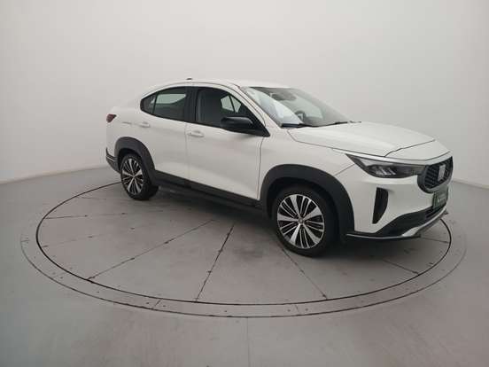 FIAT-FASTBACK-2025
