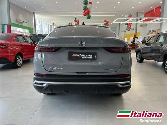 FIAT-FASTBACK-2025