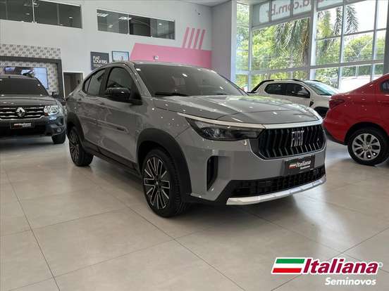 FIAT-FASTBACK-2025