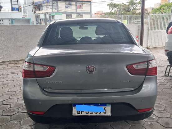 FIAT-GRAND SIENA-2015