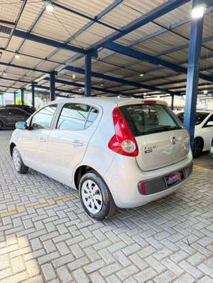 FIAT-PALIO-2015