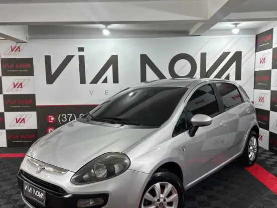 FIAT-PUNTO-1.4 ATTRACTIVE ITALIA 8V FLEX 4P MANUAL FIAT-PUNTO-2013