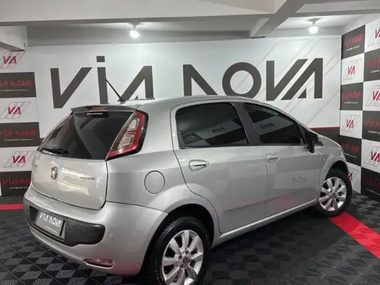 FIAT-PUNTO-1.4 ATTRACTIVE ITALIA 8V FLEX 4P MANUAL FIAT-PUNTO-2013