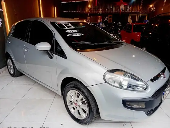 FIAT PUNTO 1.4 ATTRACTIVE ITALIA 8V FLEX 4P MANUAL