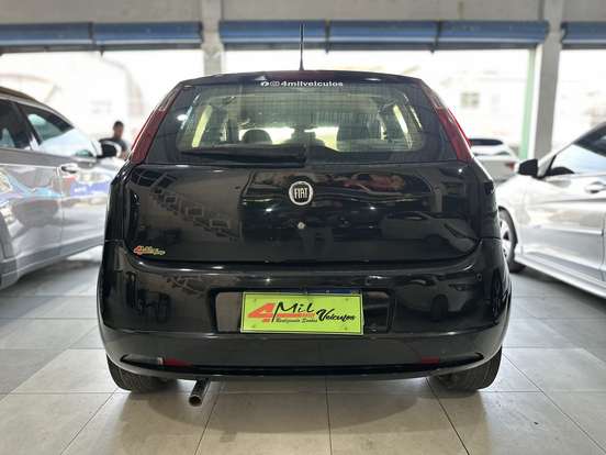 FIAT-PUNTO-2011