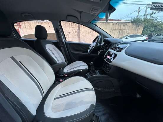 FIAT-PUNTO-2013