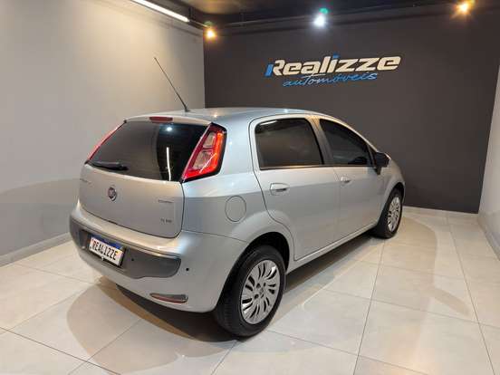 FIAT-PUNTO-2014