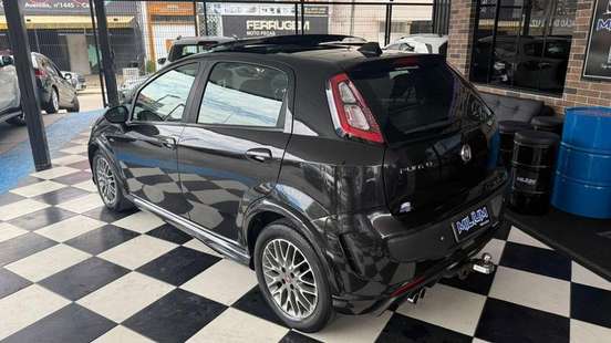 FIAT-PUNTO-1.8 BLACKMOTION 16V FLEX 4P AUTOMATIZADO FIAT-PUNTO-2014