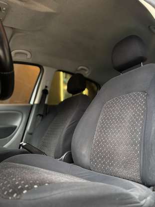 FIAT-PUNTO-2009