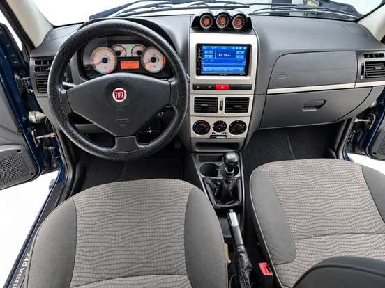 FIAT-STRADA-1.8 MPI ADVENTURE CD 16V FLEX 2P MANUAL FIAT-STRADA-2011