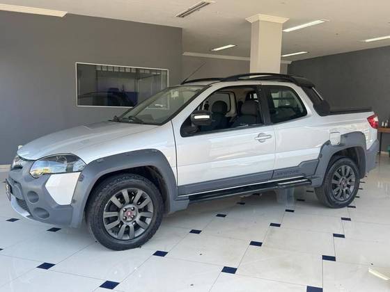 FIAT STRADA 1.8 MPI ADVENTURE CD 16V FLEX 3P MANUAL