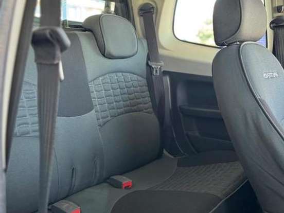 FIAT-STRADA-1.8 MPI ADVENTURE CD 16V FLEX 3P MANUAL FIAT-STRADA-2017