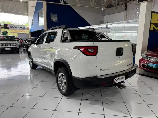 FIAT-TORO-1.8 16V EVO FLEX FREEDOM OPEN EDITION AT6 FIAT-TORO-2016