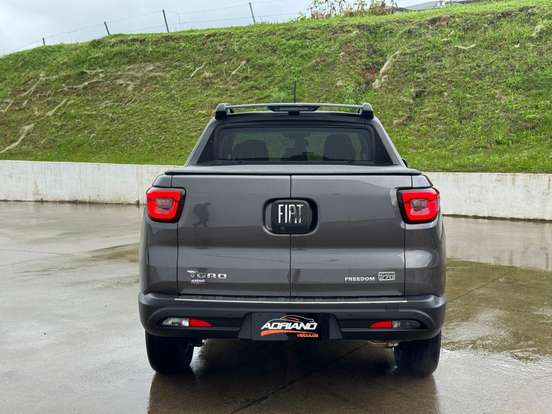 FIAT-TORO-2021
