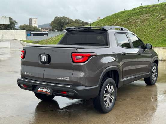 FIAT-TORO-2021