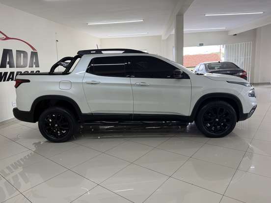 FIAT-TORO-2023