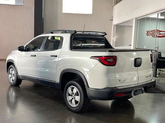 FIAT-TORO-1.8 16V EVO FLEX FREEDOM AT6 FIAT-TORO-2016