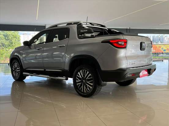 FIAT-TORO-2024