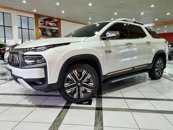 FIAT TORO 2.2 TURBO DIESEL RANCH 4WD AT9
