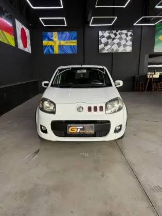 FIAT UNO 1.4 SPORTING 8V FLEX 4P MANUAL