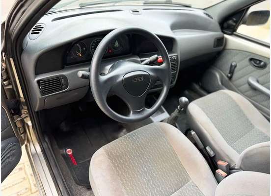 FIAT-PALIO-1.0 MPI FIRE YOUNG 8V GASOLINA 4P MANUAL FIAT-PALIO-2000