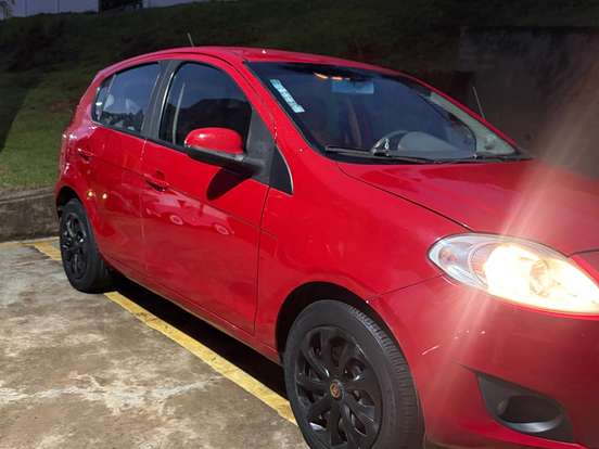 FIAT-PALIO-1.6 MPI ESSENCE 16V FLEX 4P AUTOMATIZADO FIAT-PALIO-2015