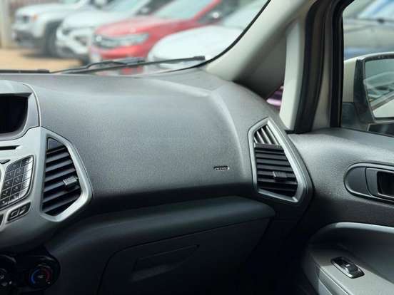 FORD-ECOSPORT-2016