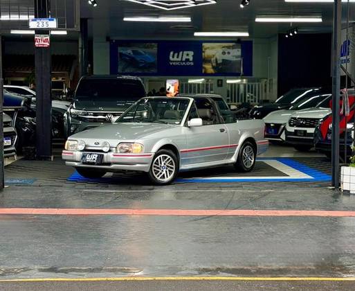 FORD ESCORT 1.8 XR3 CONVERSÍVEL 8V ÁLCOOL 2P MANUAL