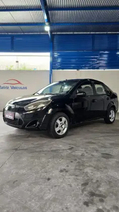 FORD FIESTA 1.6 ROCAM SEDAN 8V FLEX 4P MANUAL