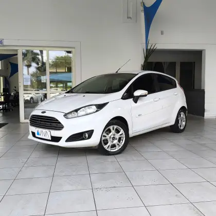 FORD FIESTA 1.6 SE HATCH 16V FLEX 4P POWERSHIFT