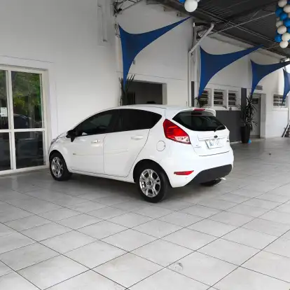 FORD-FIESTA-2016