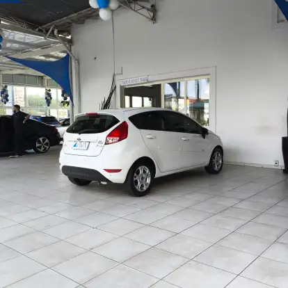 FORD-FIESTA-2016