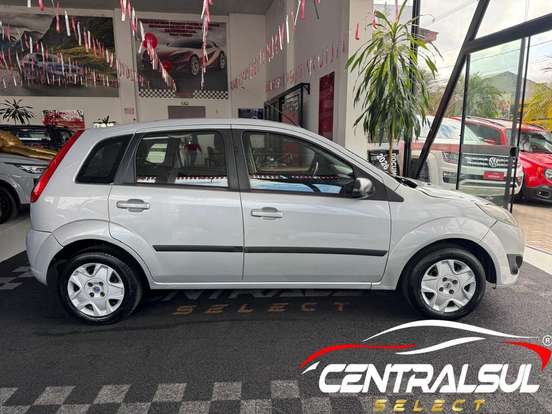 FORD-FIESTA-2013