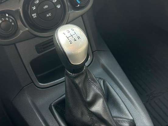 FORD-FIESTA-2014