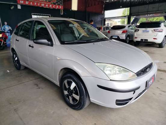 FORD-FOCUS-2006